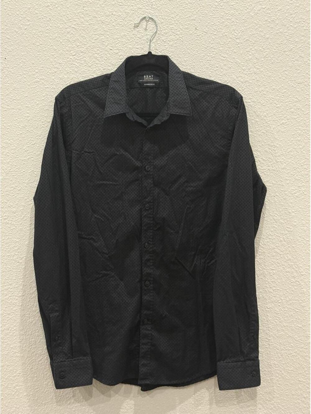Zara Man “Beat” Slim-Fit Button-Up Dress Shirt | Medium